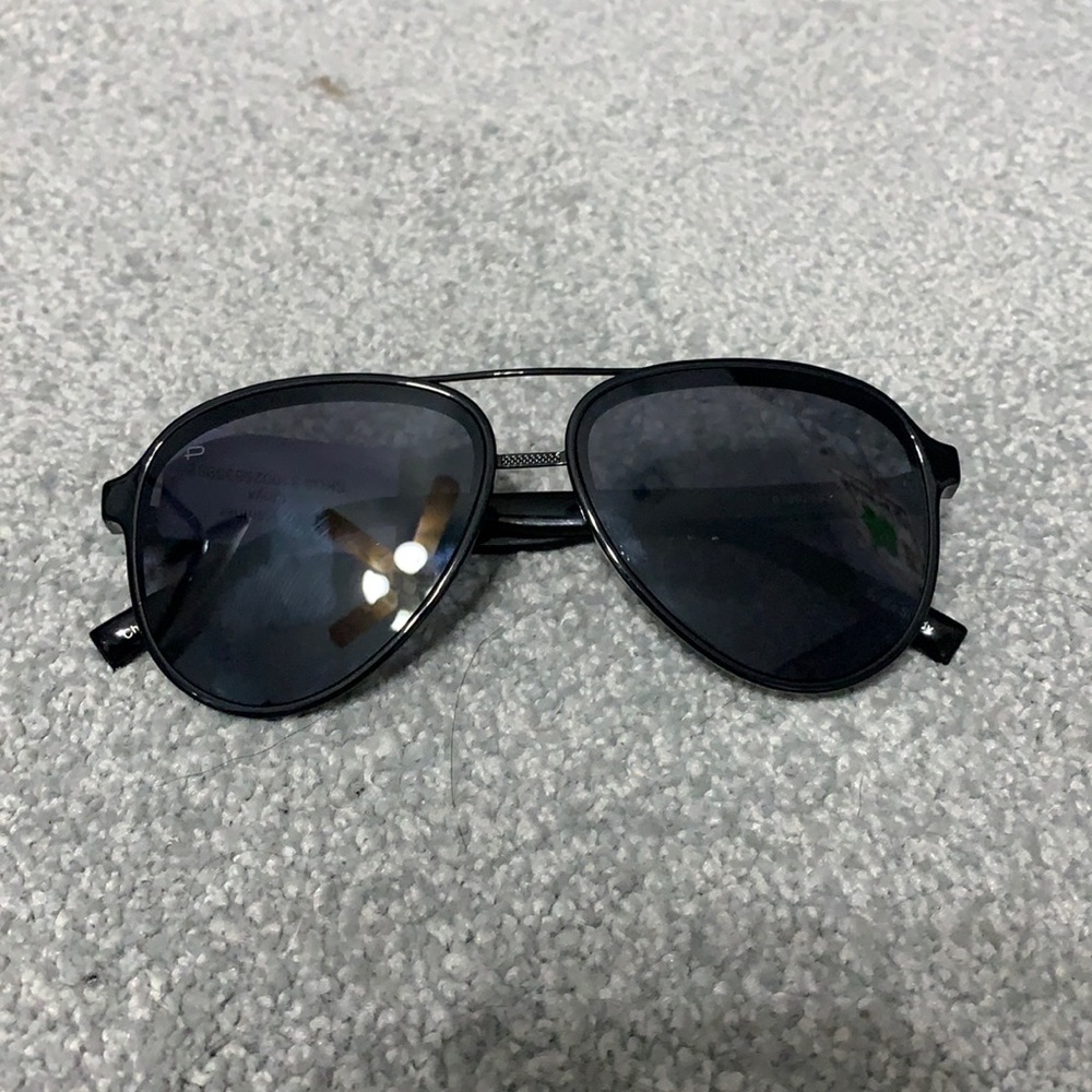 Black Aviator Sunglasses